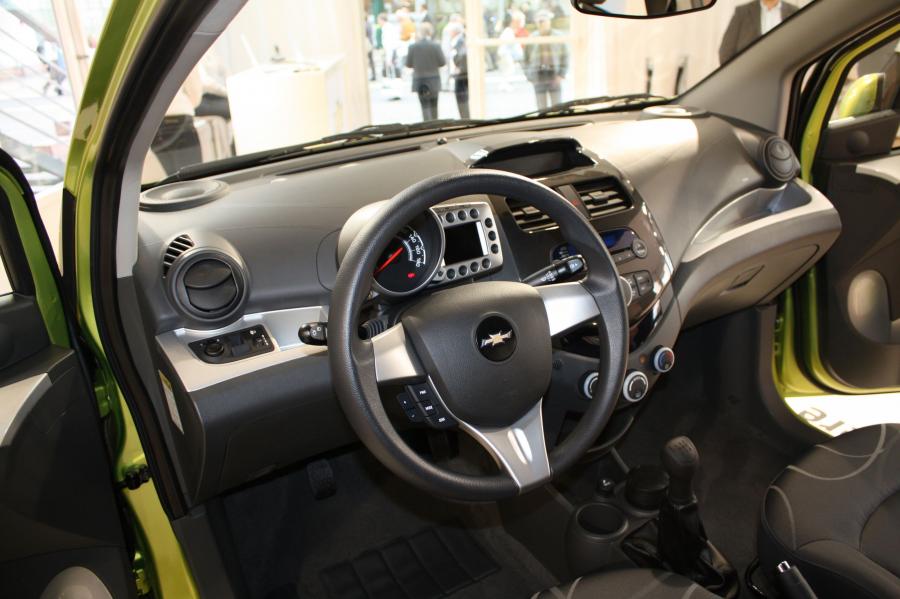 Chevrolet Spark 2010 года  (фото 39 из 77)